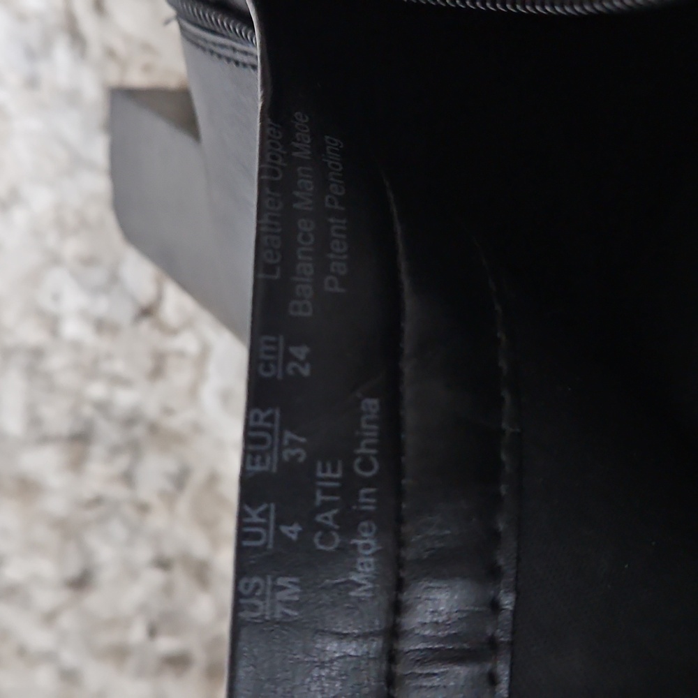 Naturalizer // Black Leather Boots - Picture 7 of 7